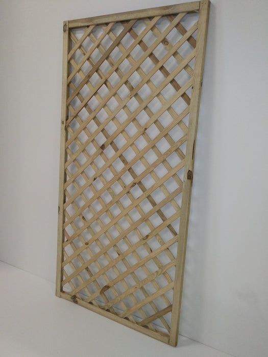 GRIGLIATO IN LEGNO DI PINO AUTOCLAVATO - Riccione Rimini Cattolica Pesaro Forlì Ravenna